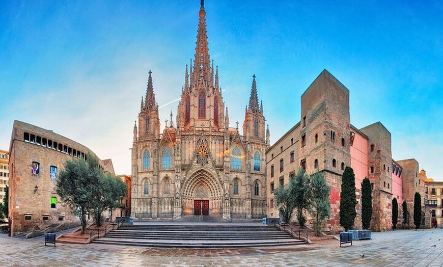 Image 8: Entrada prioritaria a la Catedral de Barcelona con acceso a la azotea