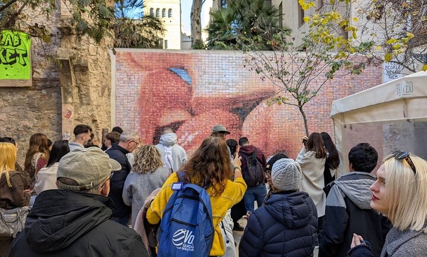 Image 3: Visita guiada a pie y visita al museo de Barcelona Picasso