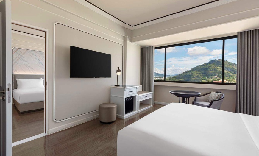 Image 4: ✈ THAILAND | Phuket & Khao Lak - Pauschalreise Courtyard by Marriot...