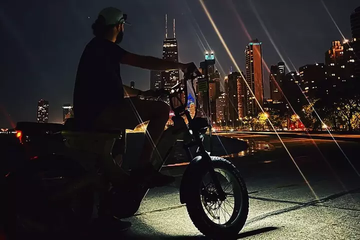 Electric Bike Rentals in Lincoln Park