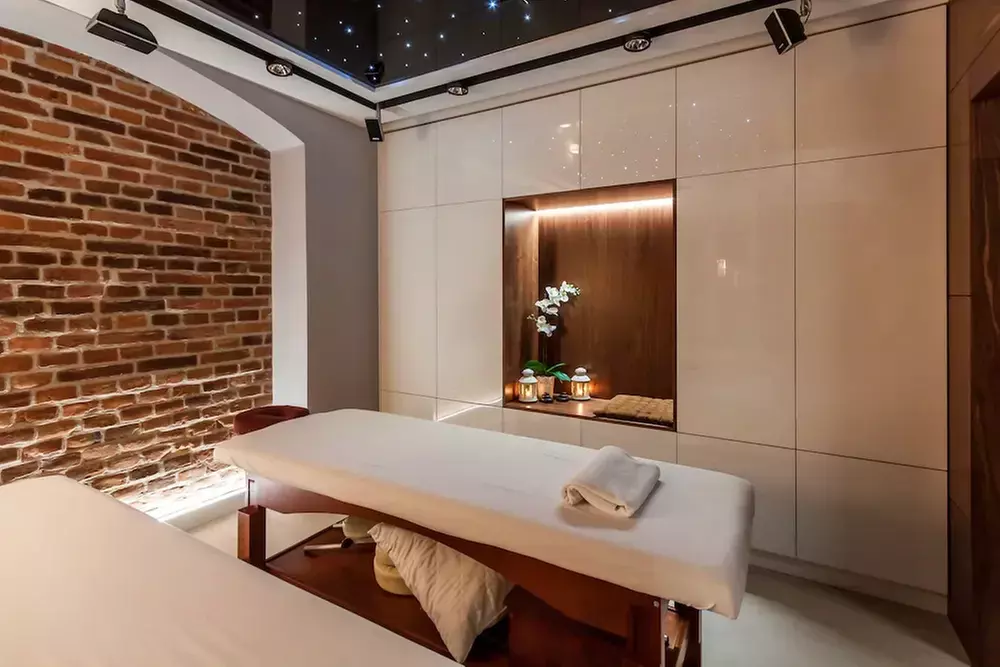 ✈ POLEN | Krakau - Hotel Maksymilian 3*, 4 nachten - Spa