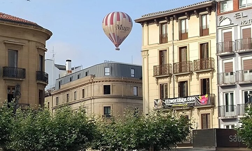 Image 9: Tour privado por Pamplona con almuerzo en Tolosa