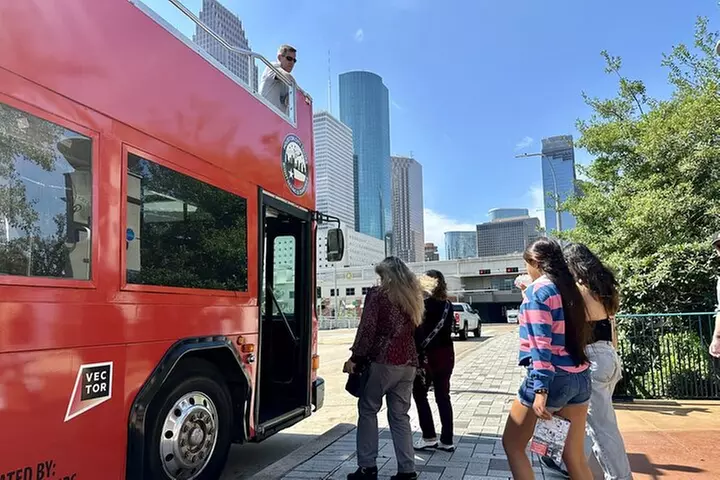 Houston's Official City & Mural Tour! (Day & Night)