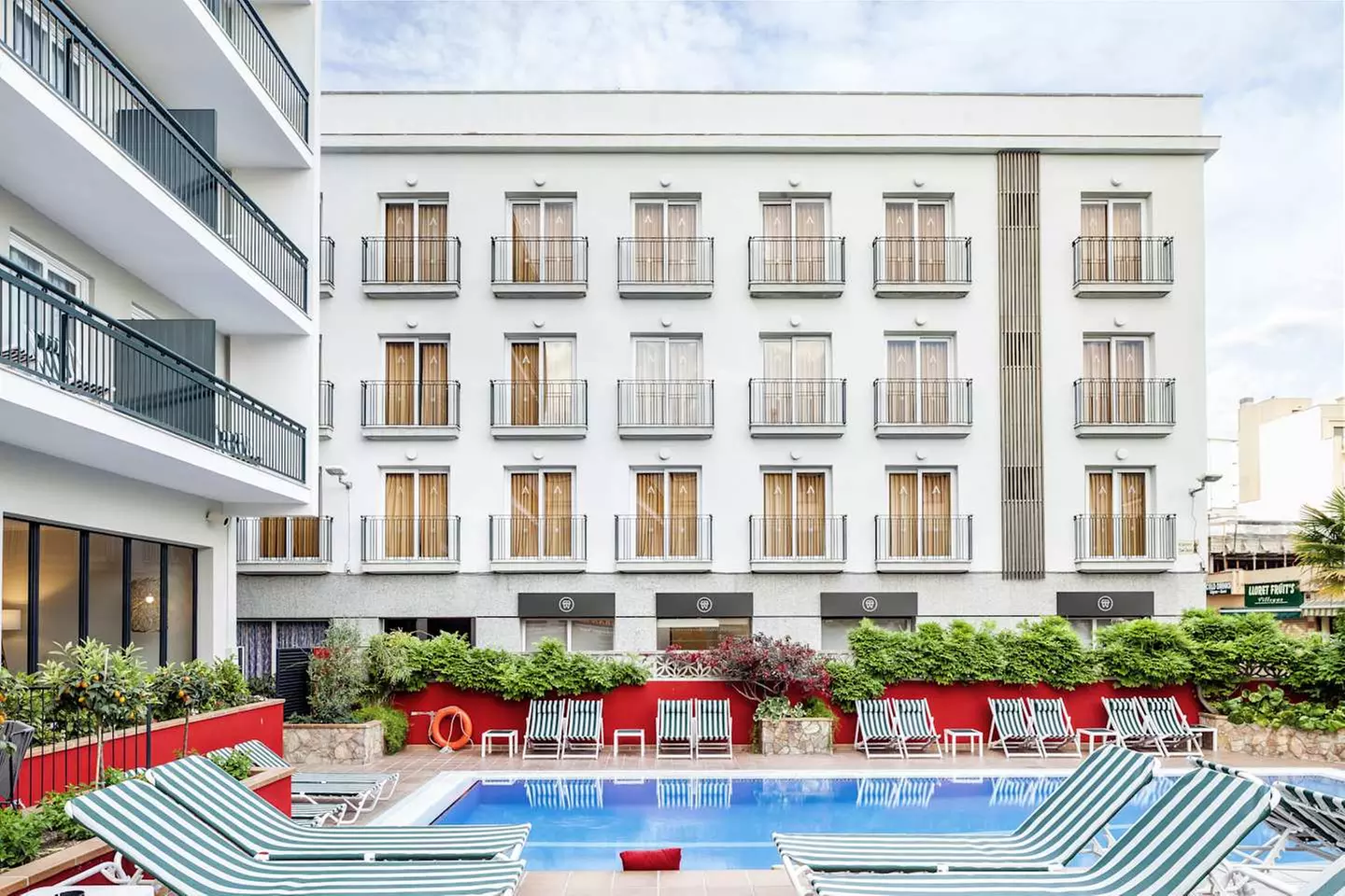 ✈ COSTA BRAVA | Lloret de Mar - Aqua Hotel Bertran Park 4*, 2 Nächt...