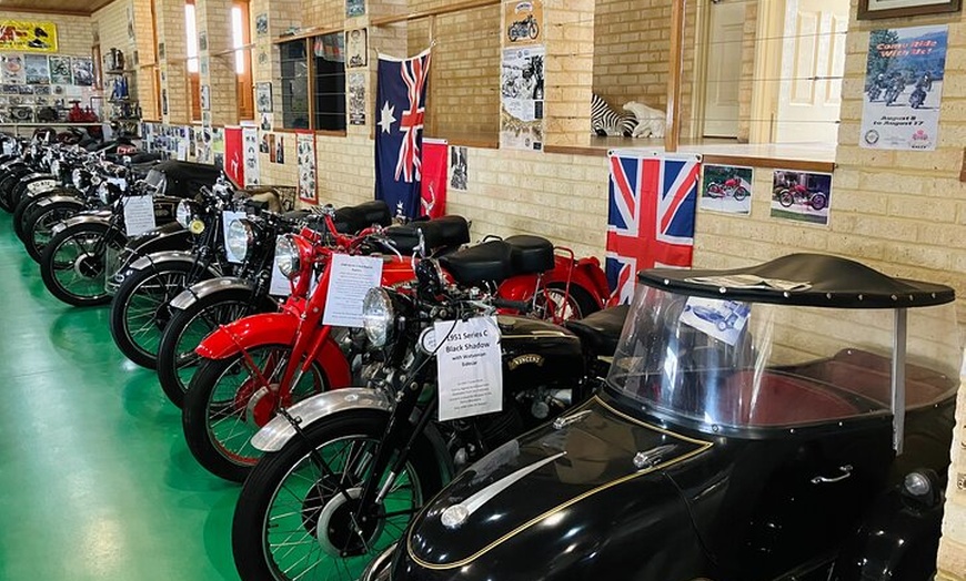 Image 11: Turquoise Coast and Pinnacles Desert Private day Tour from Perth