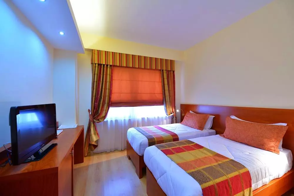 ✈ ALBANIE | Tirana - Te Stela Resort 4*, 2 nuit - Piscine extérieure