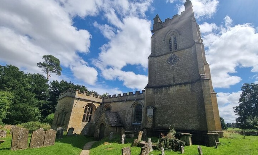 Image 8: Scenic Transfer from Stratford Upon Avon to London Via Cotswolds