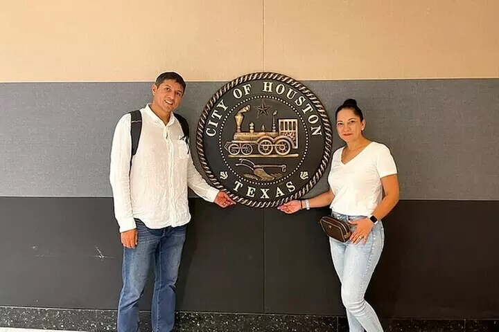 Houston Tunnel Tour & NASA Space Center Guide (English/Spanish)