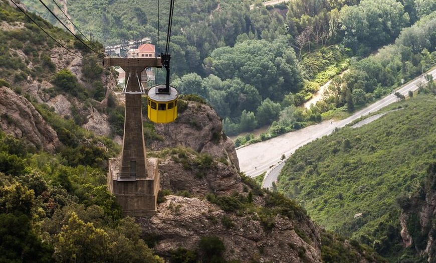 Image 5: Aeri de Montserrat ida y vuelta + Audio City Tour