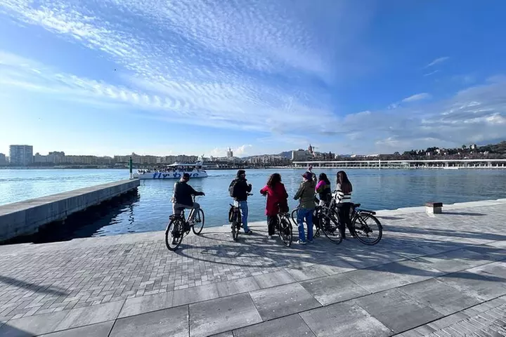 2h E-bike tour en Málaga