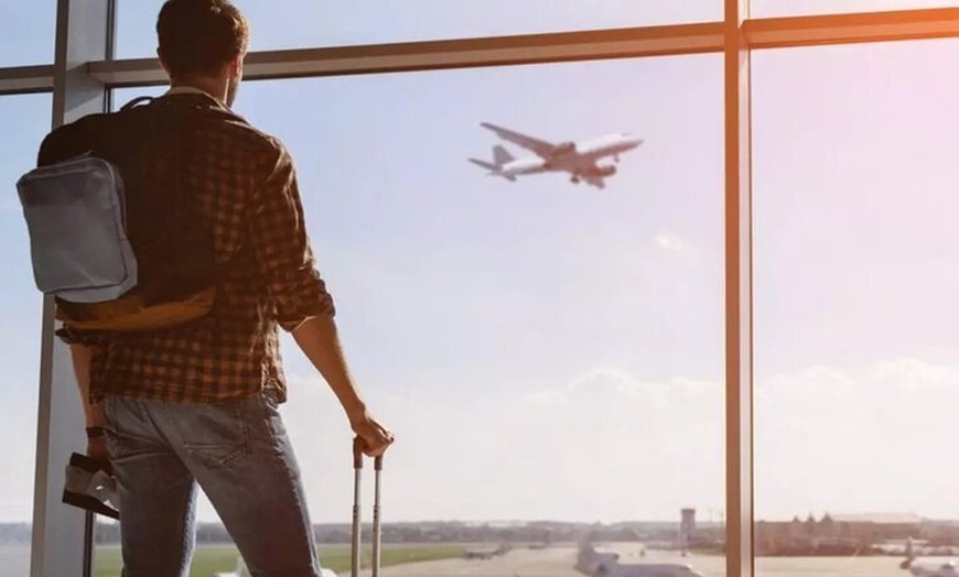 Image 2: One Way Private Transfer to or from Heathrow Airport