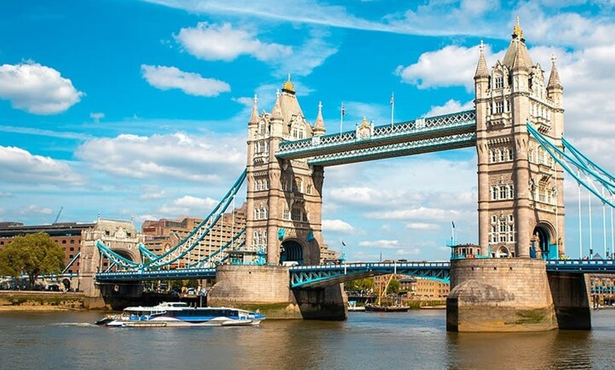 Image 3: Portsmouth Cruise Terminals to London Private Transfer