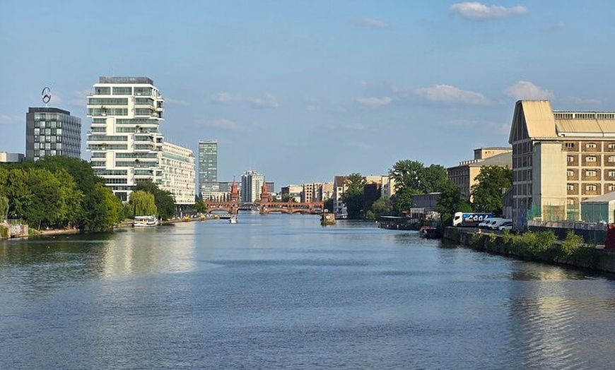Image 8: Das echte Berlin - Street, Food und History - Tasty Bike Tour