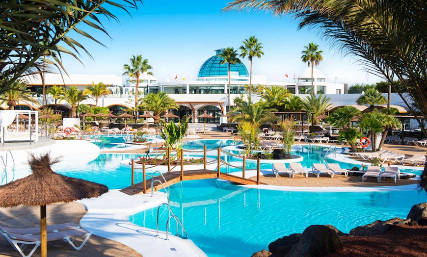 Image 1: ✈ LANZAROTE | Playa Blanca - Elba Premium Suites - Adults Only 4* -...