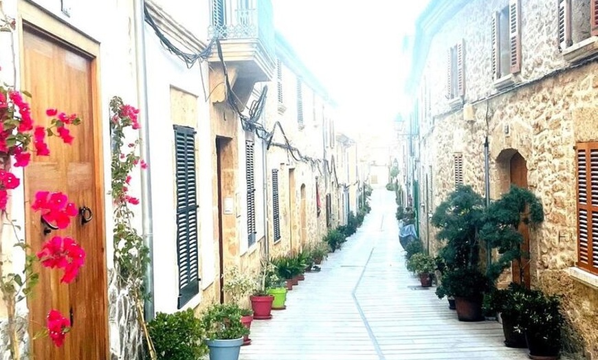 Image 7: AbenteuerDate in Weimar Spaziergang mit Quiz und Dinner für Paare