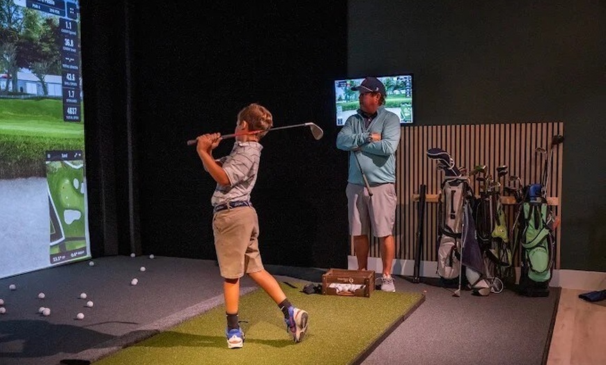 Image 2: $90 For 2 Hours Of Golf Simulation (Reg. $180)