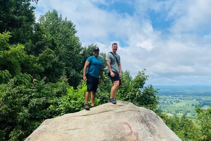 Yonah Mountain Hike Private Tour in Georgia