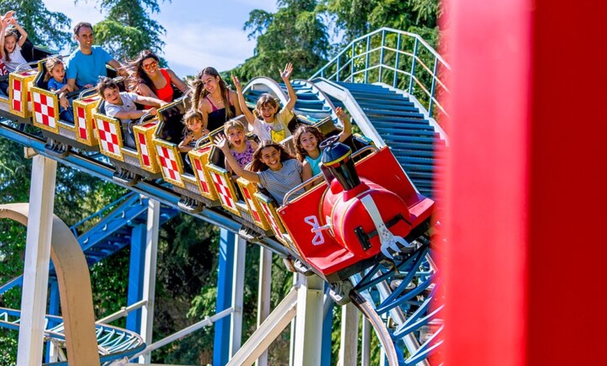 Image 10: Entrada Warner Park Madrid