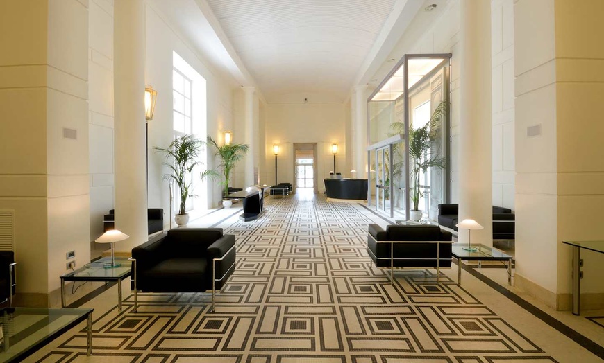 Image 3: ✈ ITALIE | Naples - Palazzo Esedra 4* - Découverte