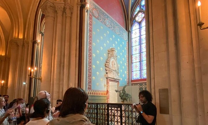 Image 6: Visite guidée intérieure en petit groupe de la cathédrale Notre-Dame