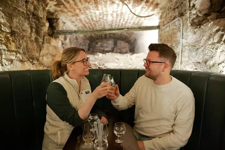 Luxury Whisky Tasting in Edinburgh's Underground Vaults | 90min