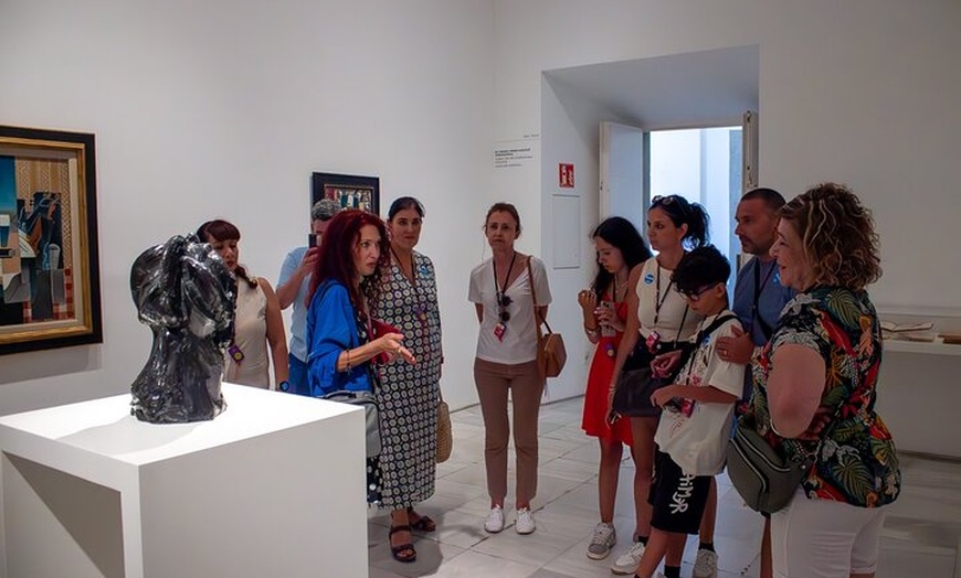 Image 12: Visita al Museo Reina Sofía: Obras maestras con guía local