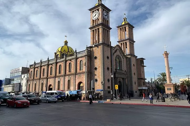 Tijuana Toe Dip: Day Trip from San Diego
