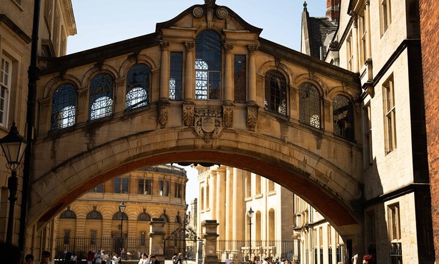 Image 3: Oxford University Walking Tour by Alumni™ & Optional New College