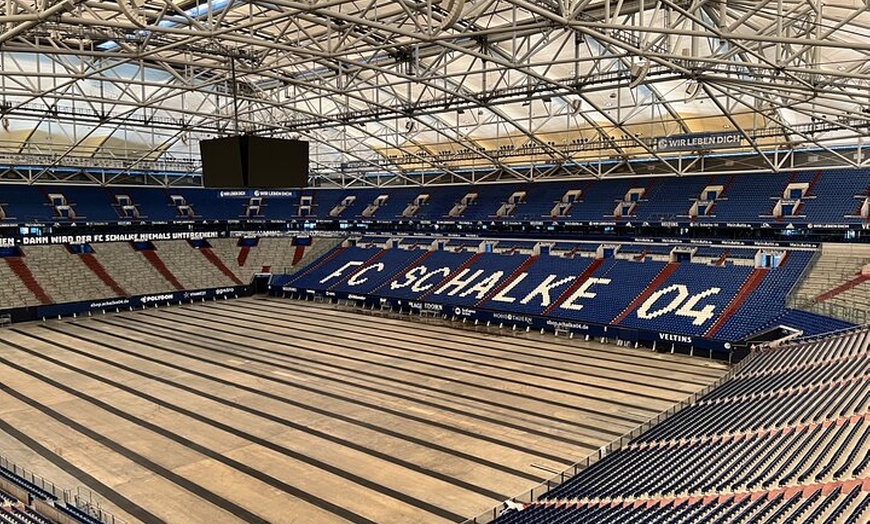 Image 7: Volkswagen T2 Bulli Tour zur Schalke Arena mit Führung