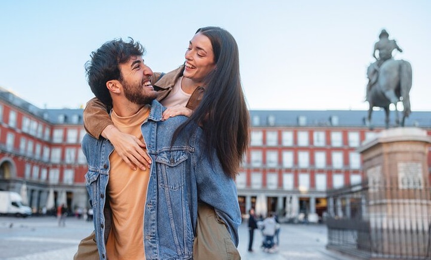 Image 5: Madrid Photoshoot Experience