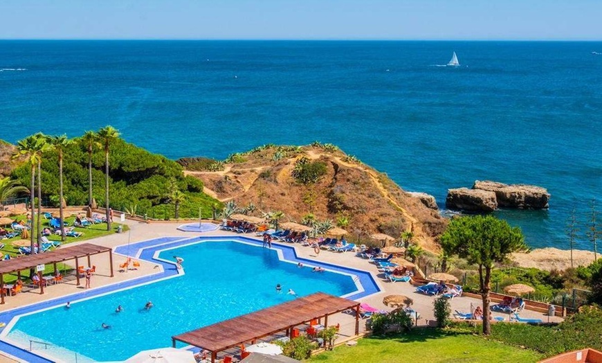 Image 3: ✈ ALGARVE | Albufeira - Auramar Beach Resort 3*, 2 nachten - Buiten...