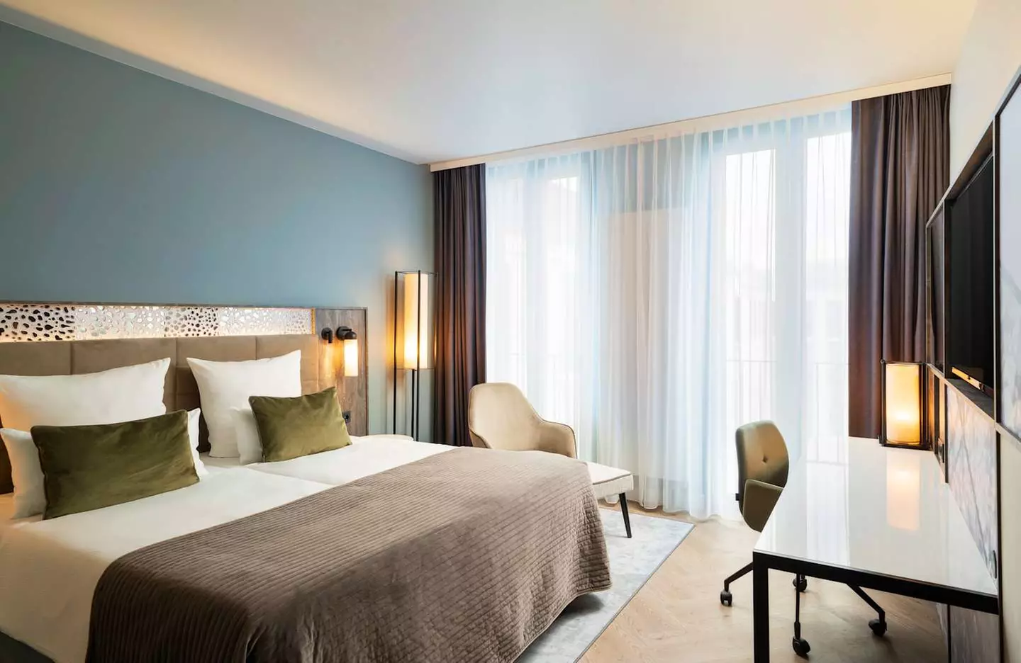 ✈ DEUTSCHLAND | München - Leonardo Royal Hotel Munich 4*, 2 Nächte ...