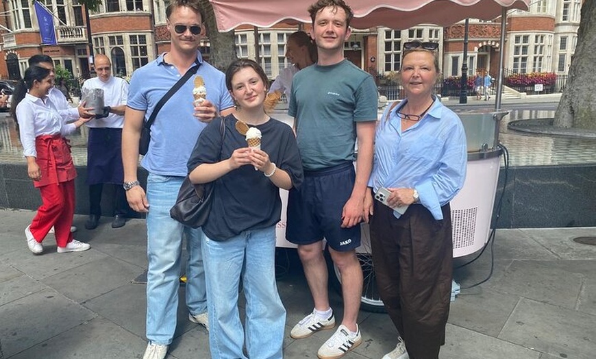 Image 17: Private Tour: Black Taxi Tour of London