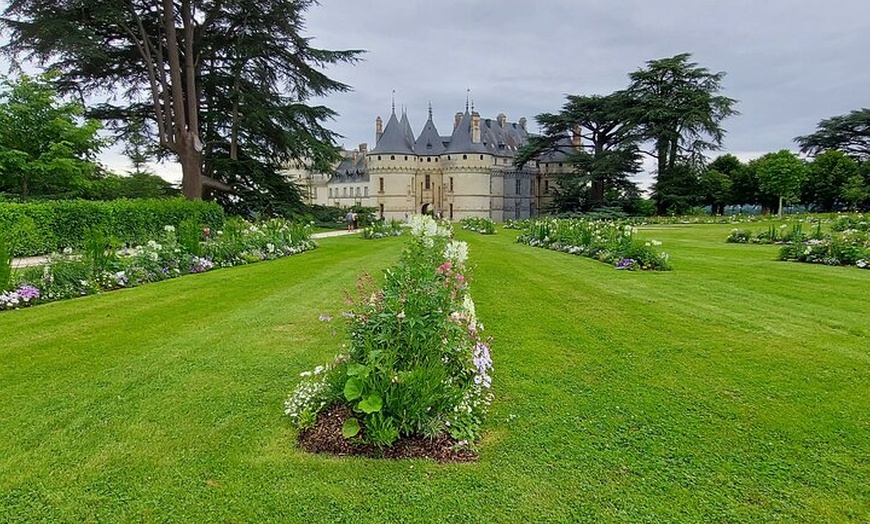 Image 4: Une journée au château de Chaumont sur Loire avec son parc et ses j...