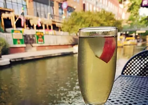 5% Cash Back at Bourbon Street Cafe