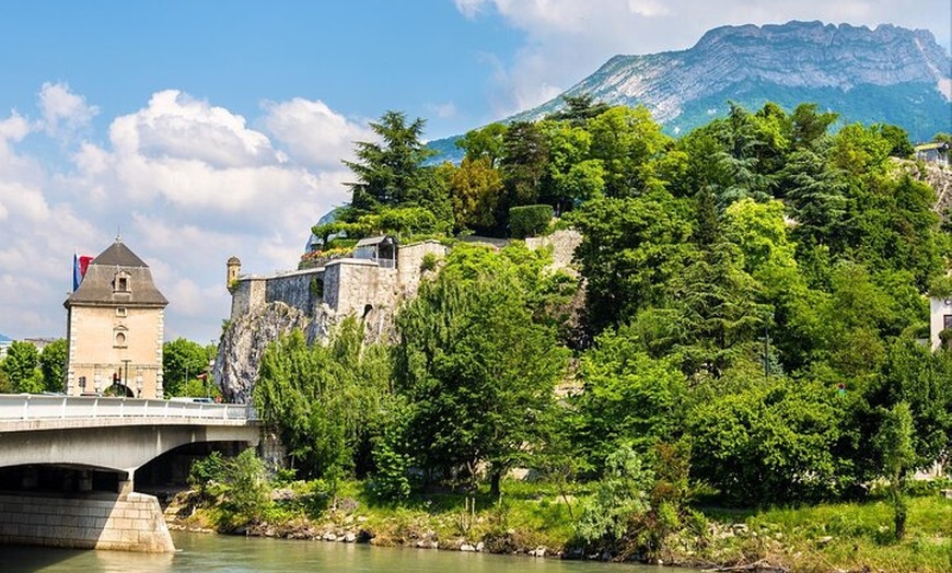 Image 1: Meilleure introduction à Grenoble en 2 heures avec un local