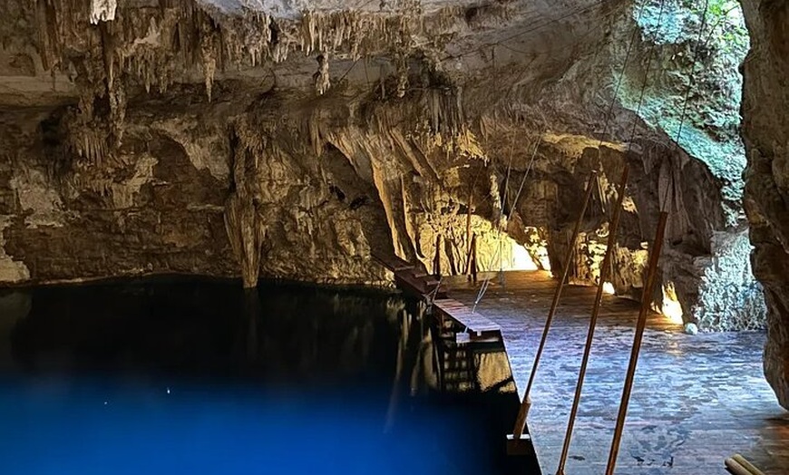 Image 2: Morning Chichen Itza Ruins Tour with Cenote and Valladolid