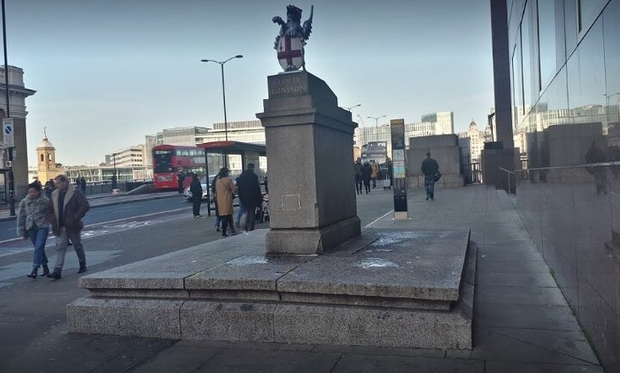 Image 5: Officially Unofficial Tour of the City of London