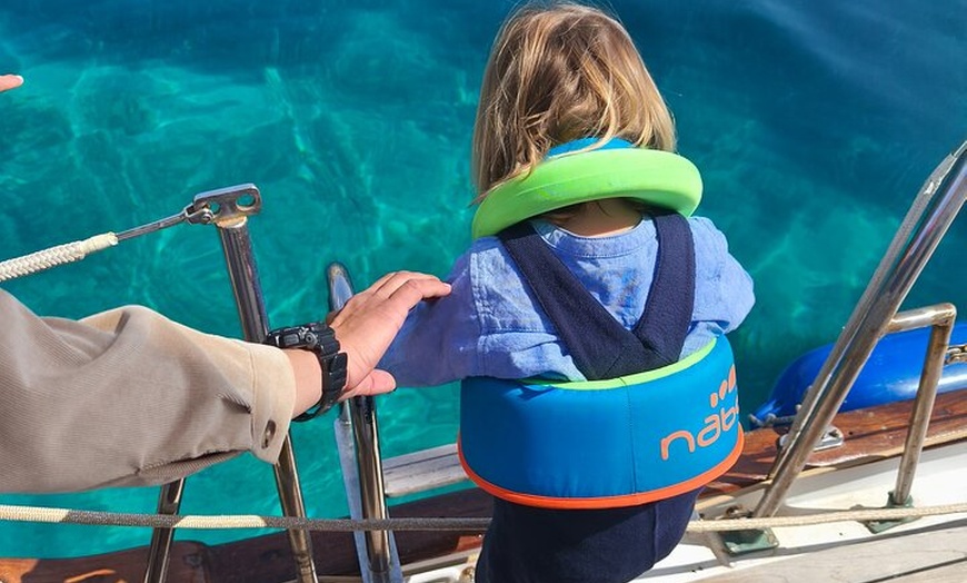 Image 14: Plan Familiar y un Día a Bordo con una Familia Navegante