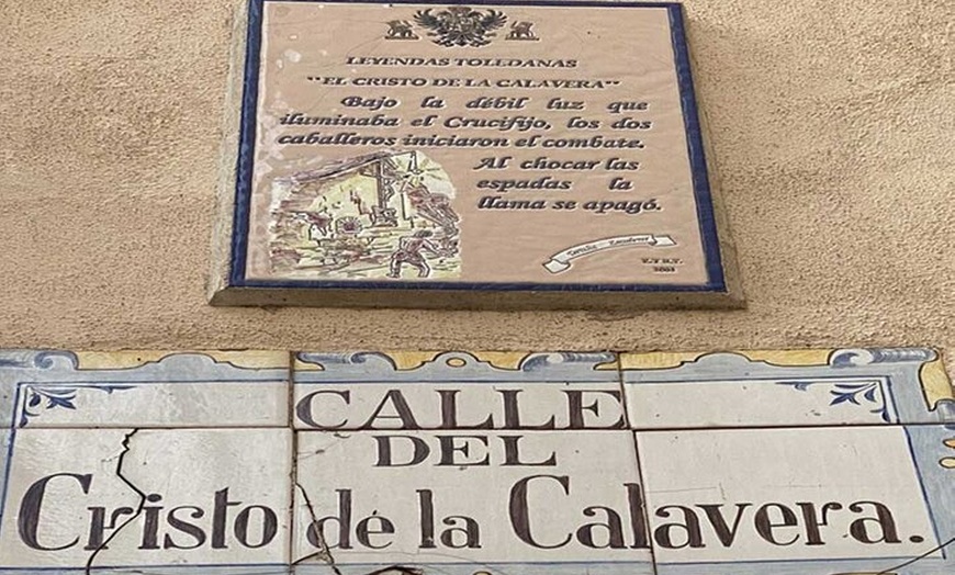 Image 9: Tour Nocturno de Leyendas y Misterios con Subterráneo