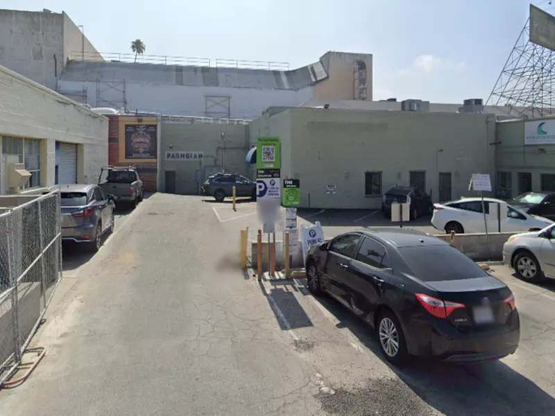 Parking at [SP48] 967 E. Colorado Blvd. Lot