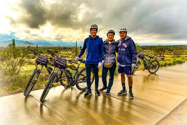 Arizona Desert Guided E-Bike Tour