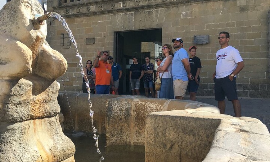 Image 19: Tour Por Baeza con Entrada a la Catedral