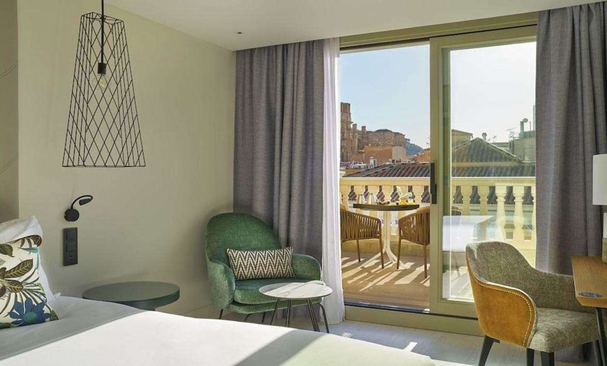Image 6: ✈ COSTA DEL SOL | Malaga - Vincci Larios Diez 4* - Centro città