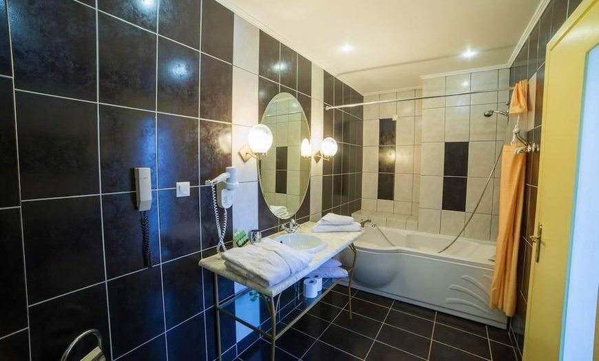 Image 27: ✈ ATENY I OKOLICE | Ateny - Delphi Art Hotel 3* - City break