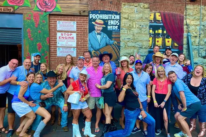 Guided Pub Crawl Walking Tour of Downtown Nashville