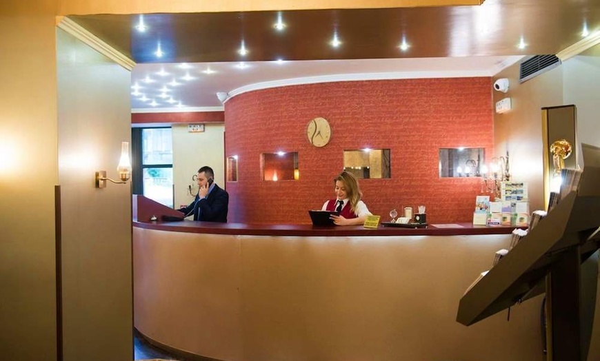 Image 3: ✈ ATENY I OKOLICE | Ateny - Delphi Art Hotel 3* - City break