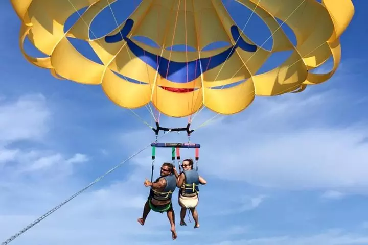 Parasailing Around St. Pete Beach - Primary Image