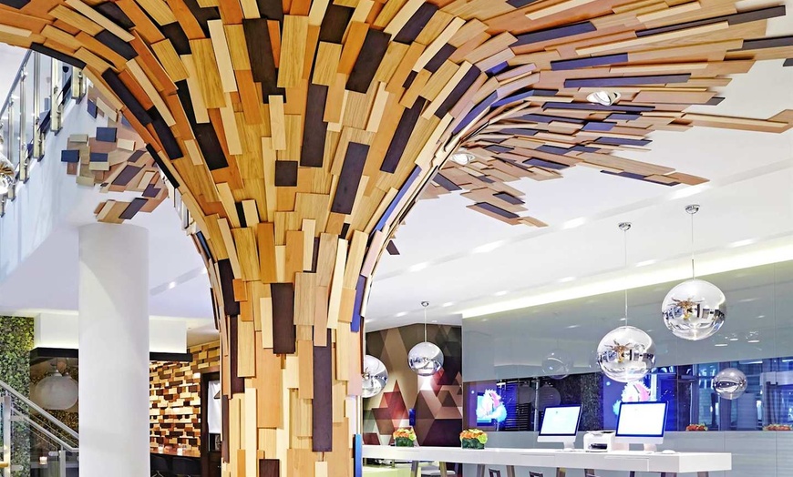 Image 12: ✈ ROYAUME-UNI | Londres - Match Angleterre VS Irlande - Tournoi des...