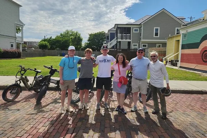 2-Hr, 45 Min Tour de Wilmington E-Bike Tour/Sightseeing/History